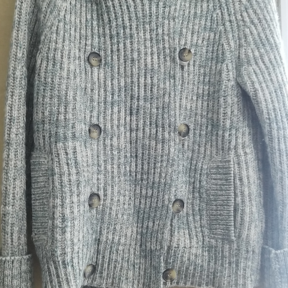 Beautiful soft American Eagle heavy duty sweater